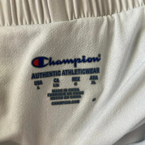 white champion shorts - Picture 2 of 5